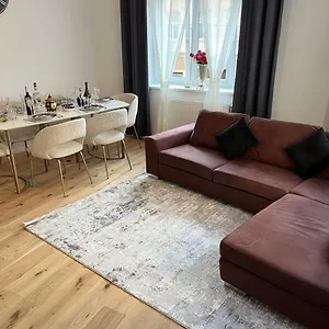 A&a Living - Best Location In !!! Apartment Wien